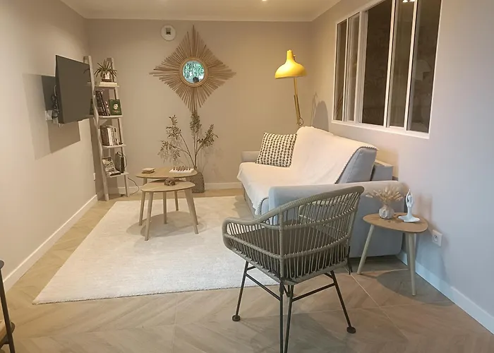 Апартаменты Le Jardin De Nigelle , Bas De En Provence *