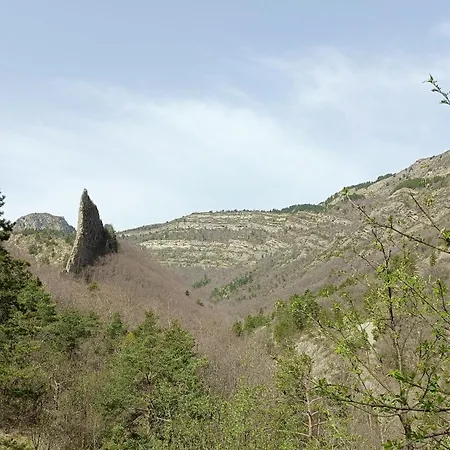 Appartement Le Jardin De Nigelle , Bas De En Provence